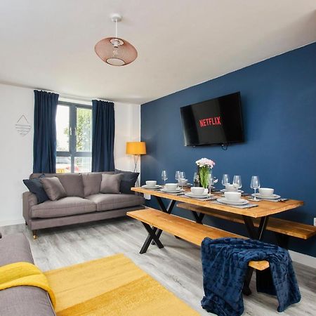 Villa Fabulous 5 Bed House W Parking Manchester Exterior foto