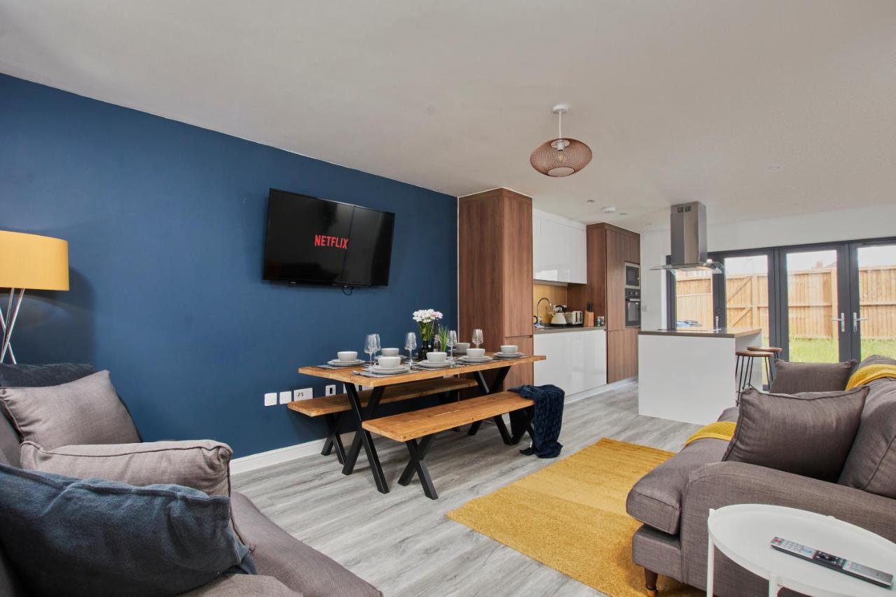 Villa Fabulous 5 Bed House W Parking Manchester Exterior foto